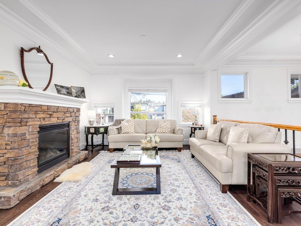 15354 ROYAL AVENUE, White Rock