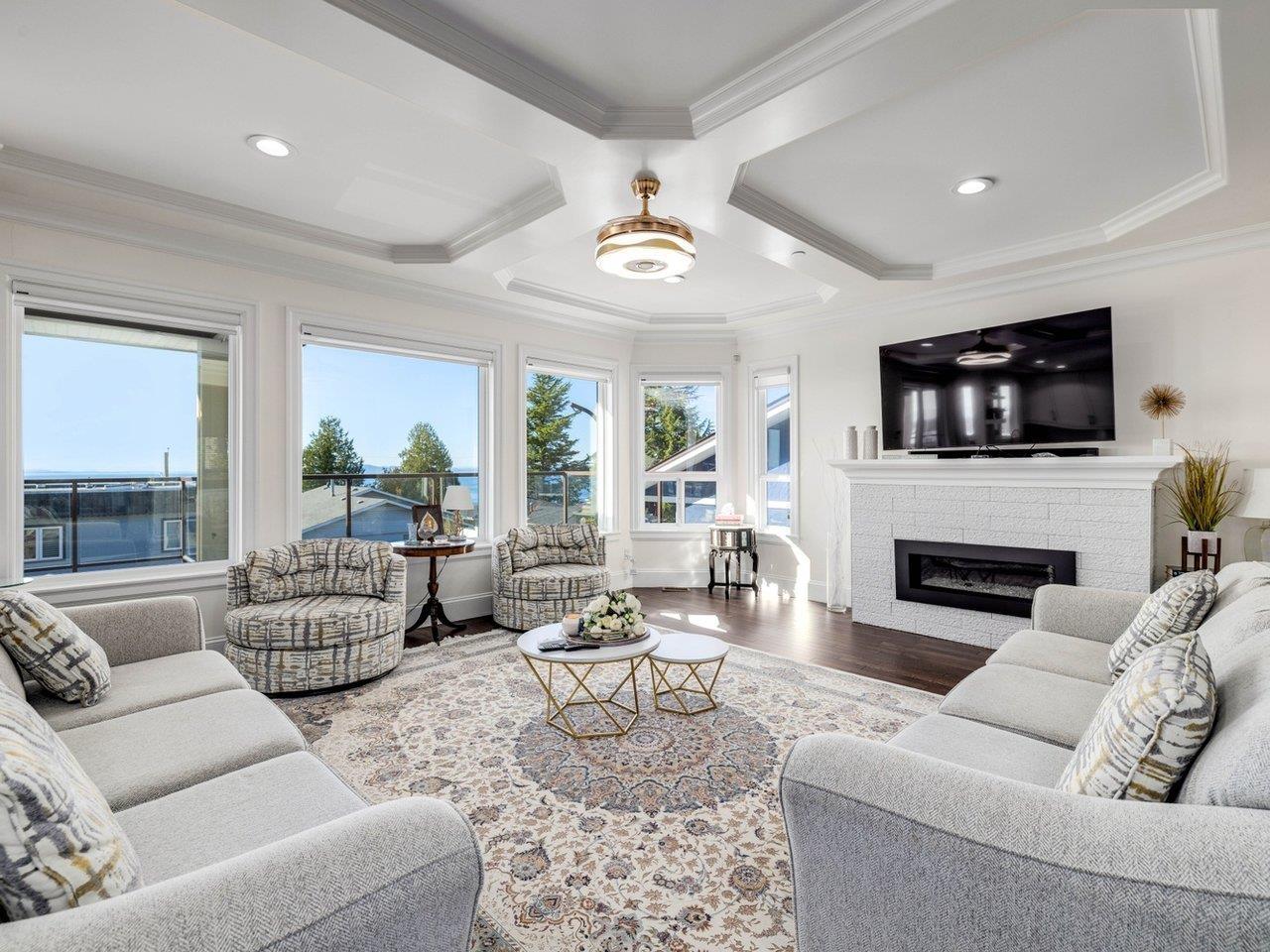 15354 ROYAL AVENUE, White Rock