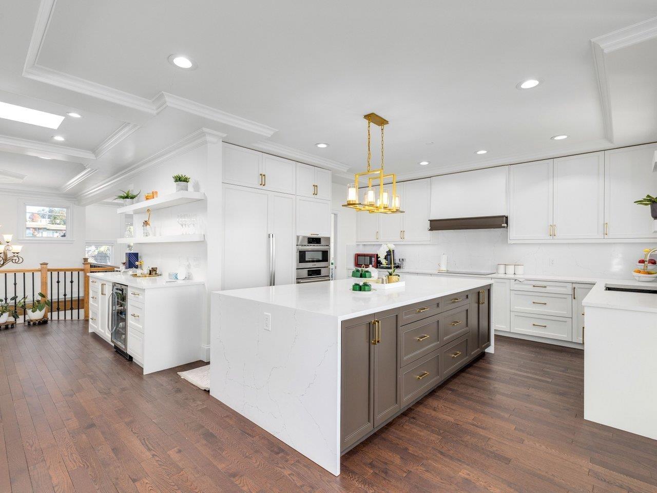 15354 ROYAL AVENUE, White Rock