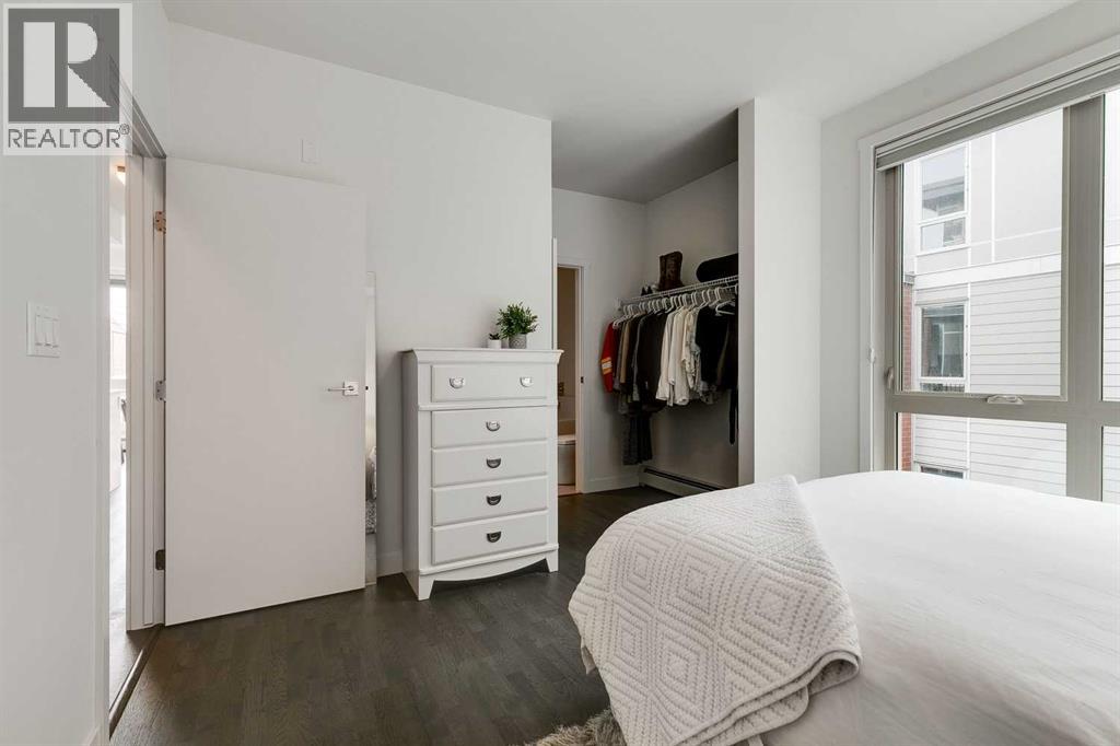 Single Family House for Sale in    Avenue SW Mission Calgary 