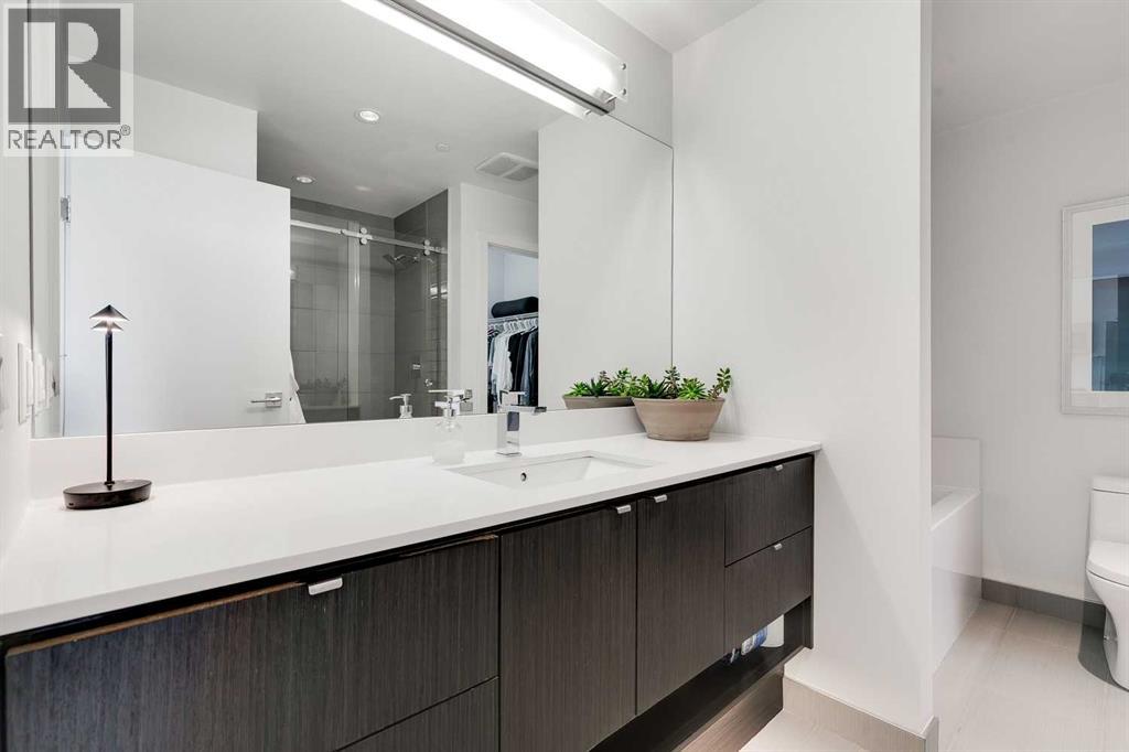 Single Family House for Sale in    Avenue SW Mission Calgary 