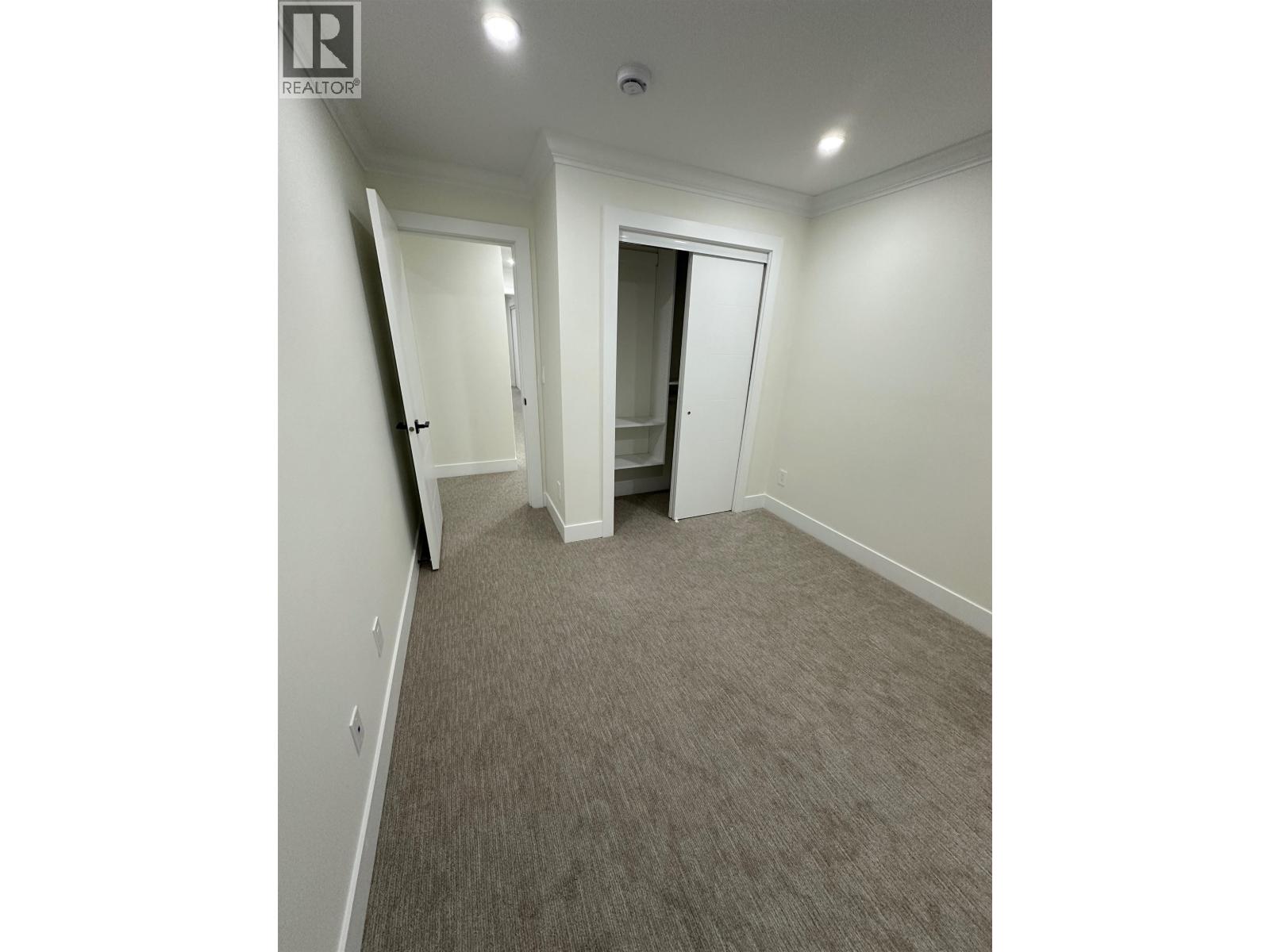 29 1115 ROMA AVENUE, New Westminster