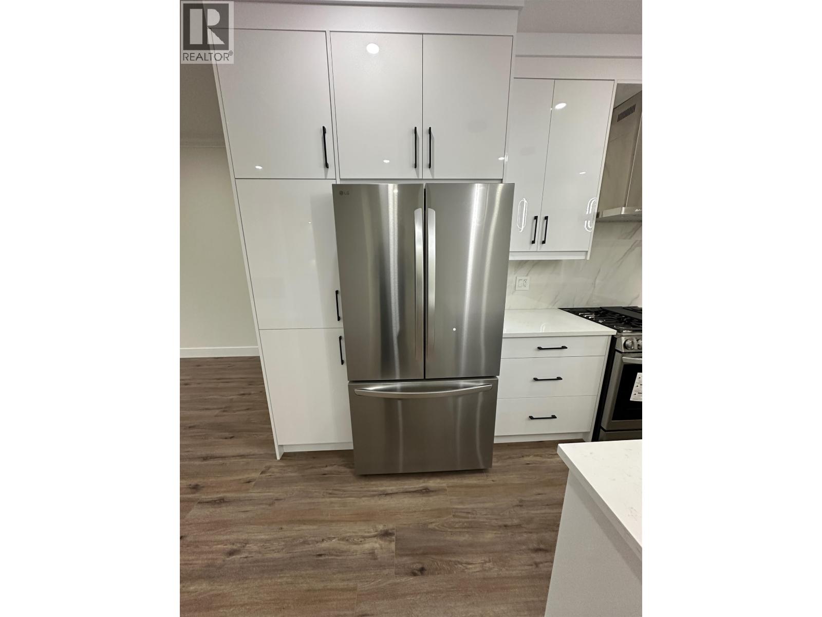 29 1115 ROMA AVENUE, New Westminster