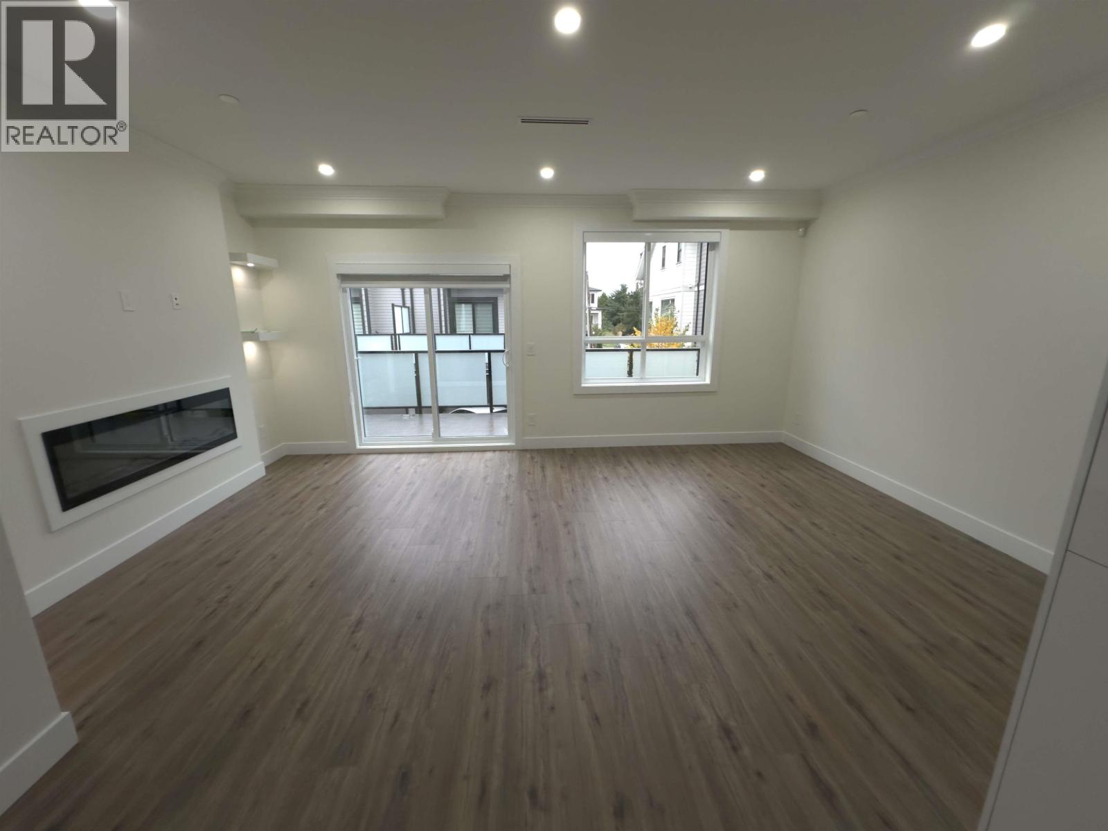 29 1115 ROMA AVENUE, New Westminster