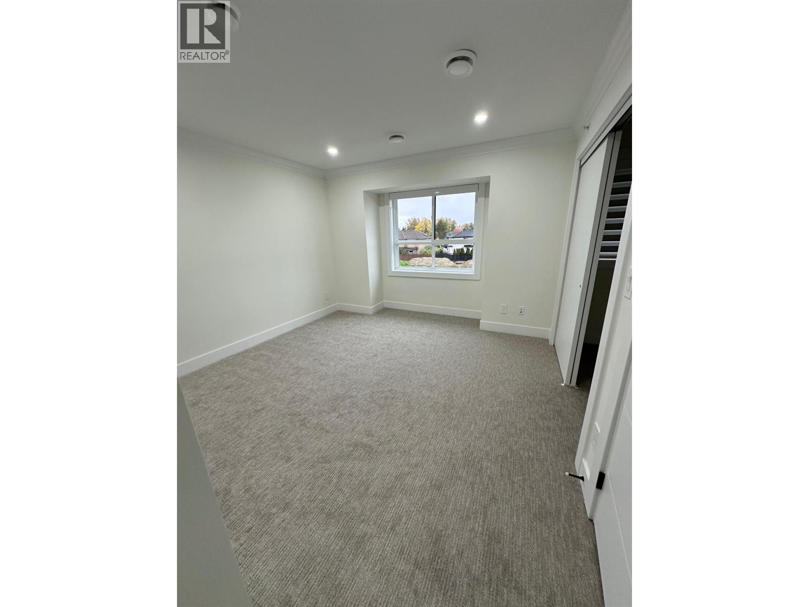 29 1115 ROMA AVENUE, New Westminster