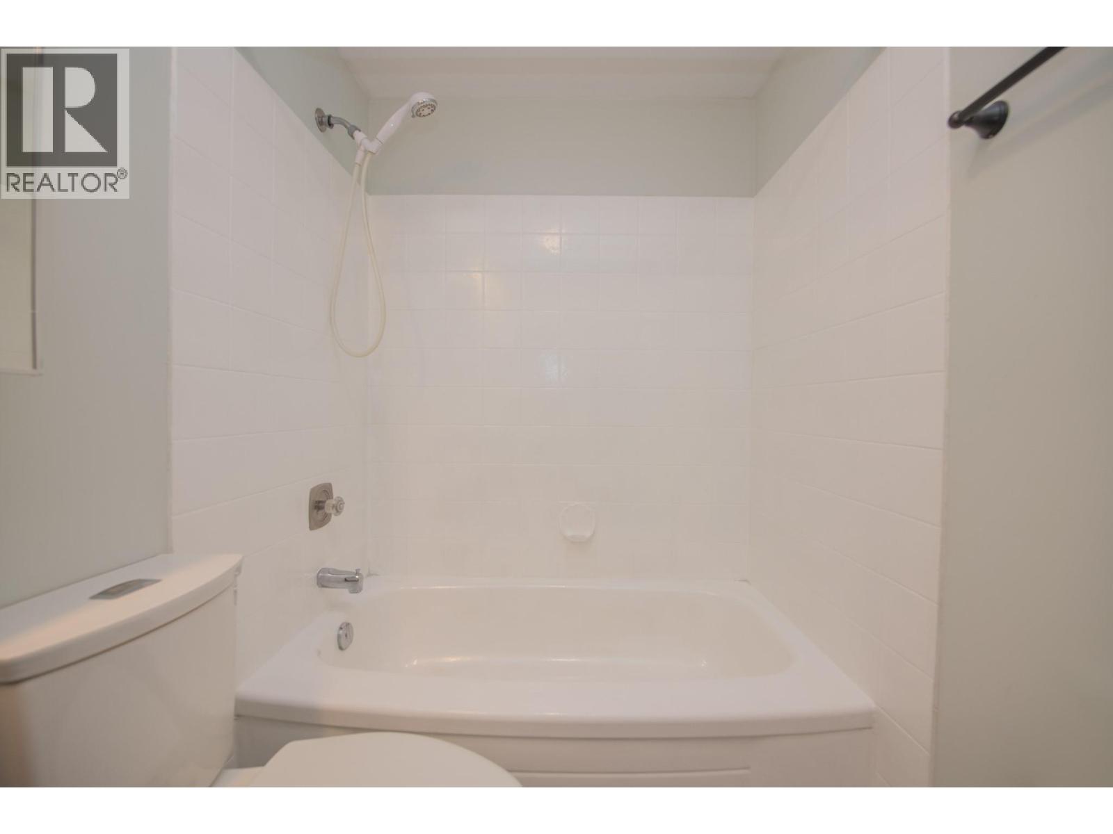 203 3901 32 Avenue, Vernon