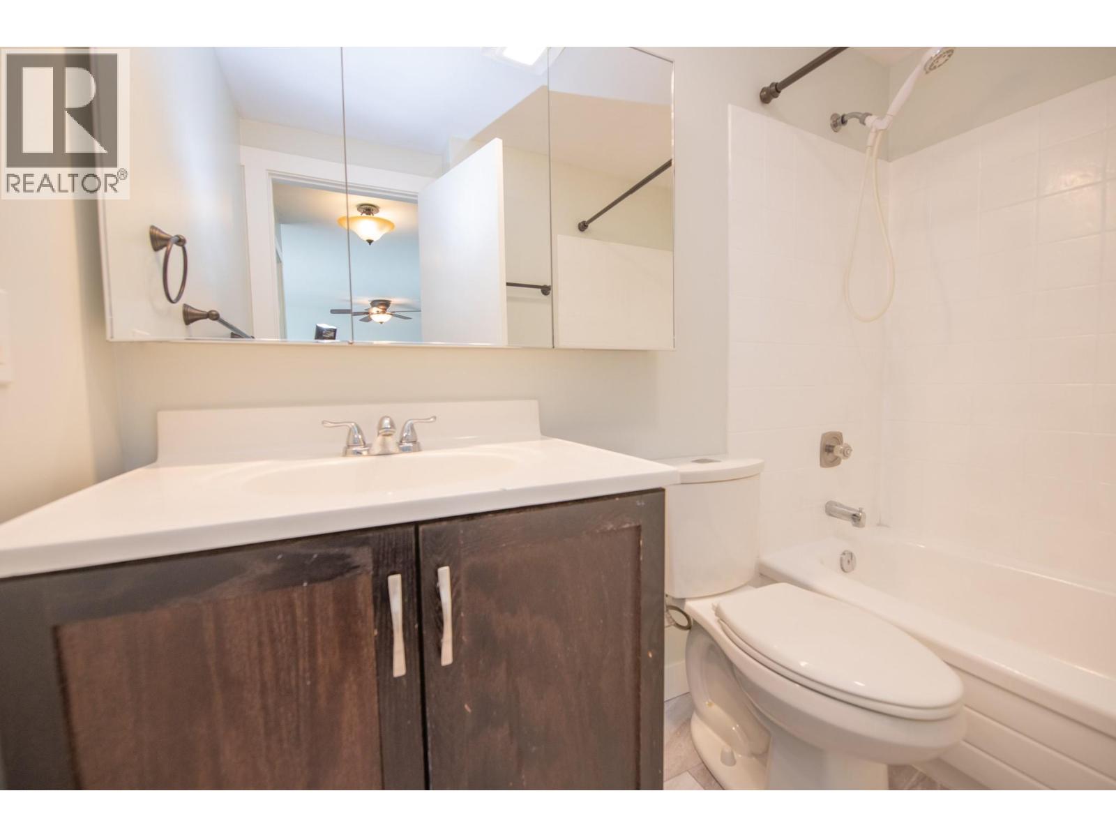 203 3901 32 Avenue, Vernon