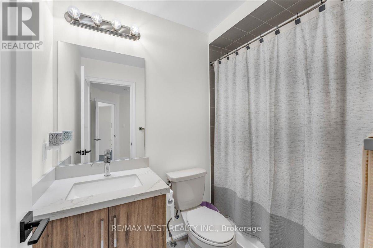 16 JANES CRESCENT - 42