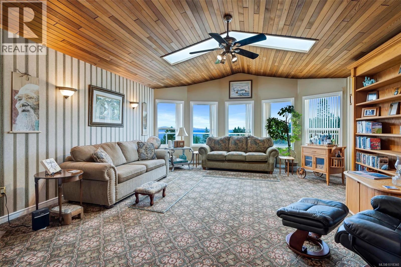 2446 Liggett Rd, Mill Bay