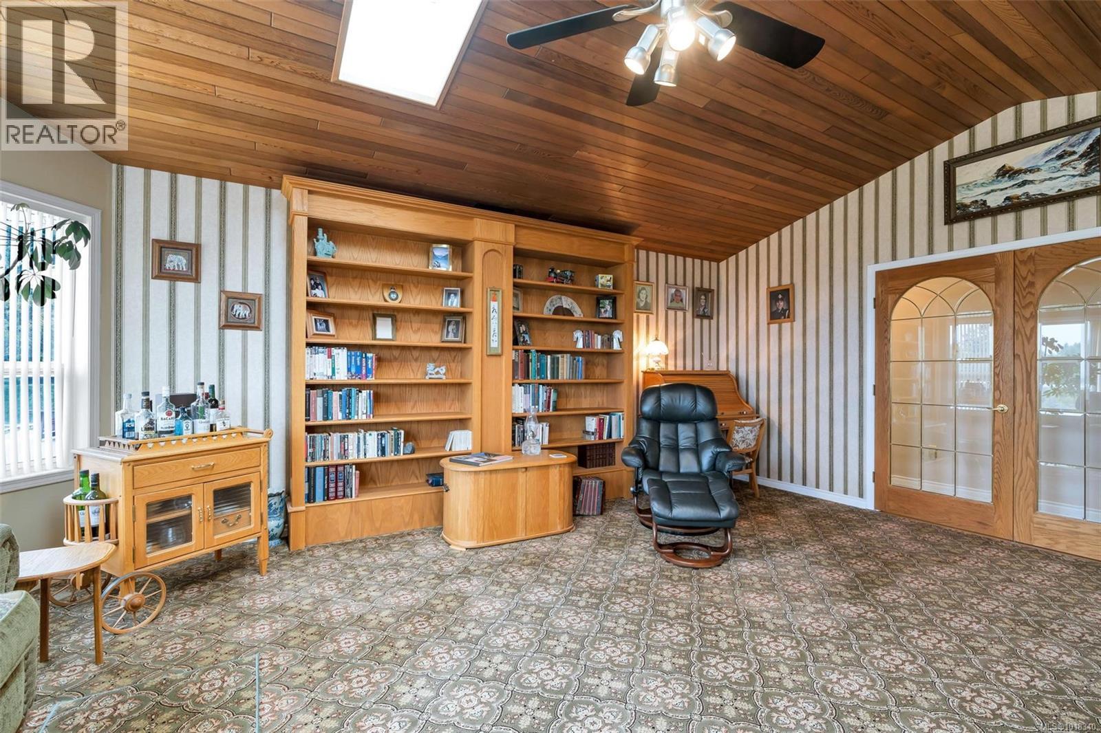 2446 Liggett Rd, Mill Bay