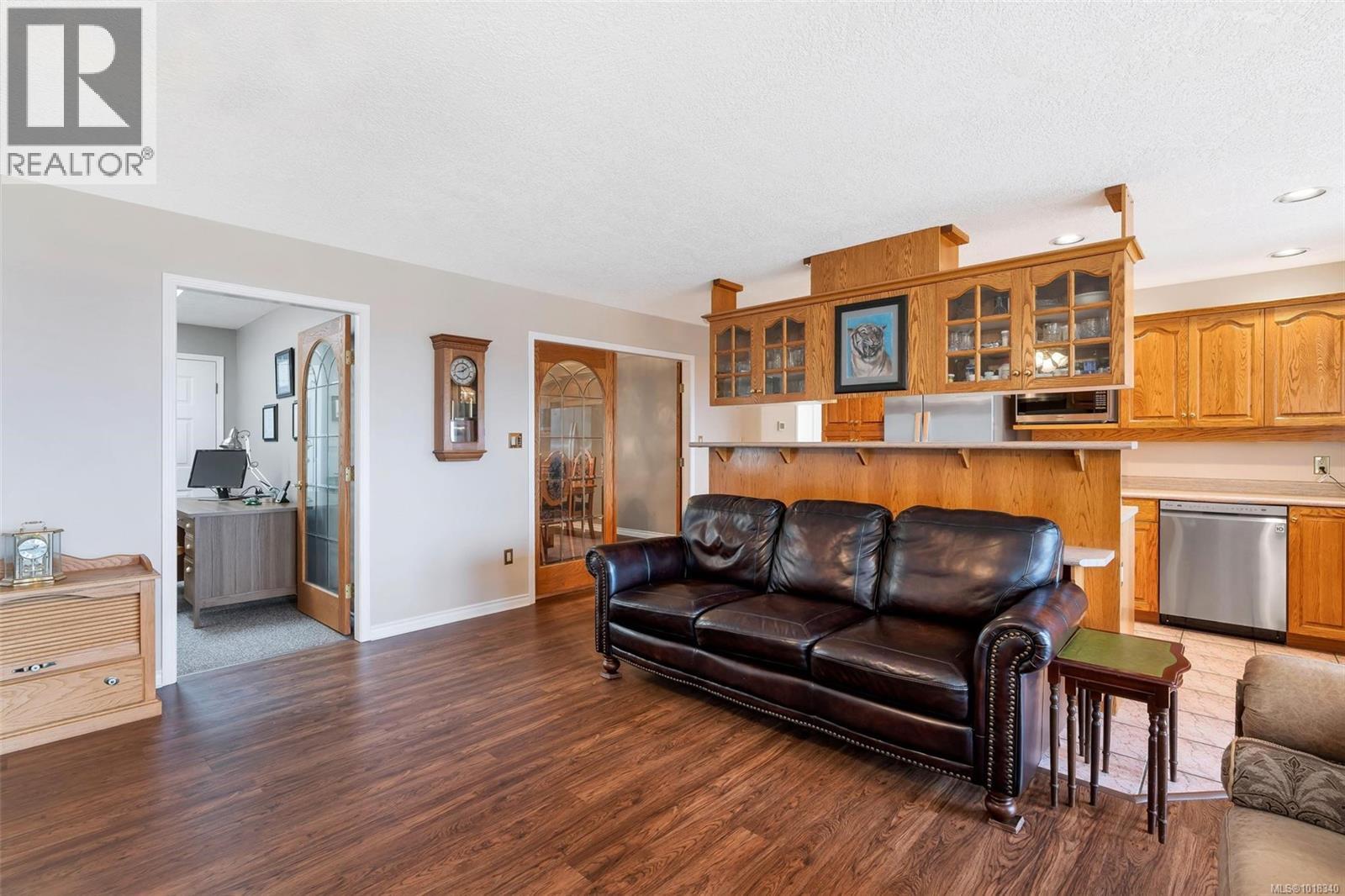 2446 Liggett Rd, Mill Bay