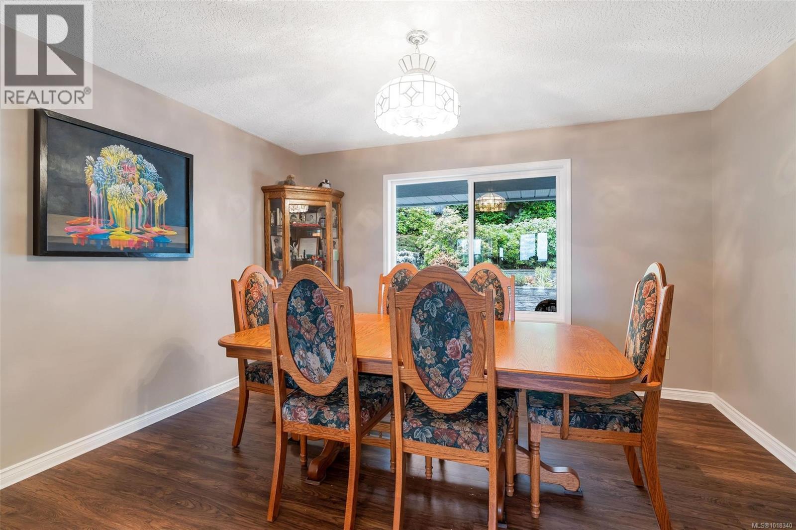 2446 Liggett Rd, Mill Bay