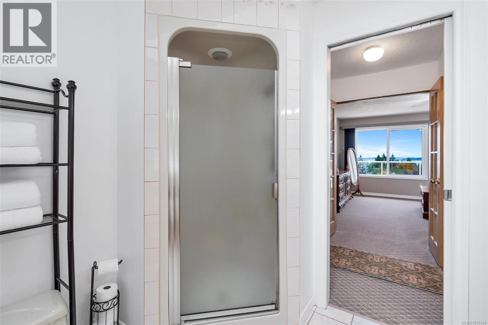 2446 Liggett Rd, Mill Bay