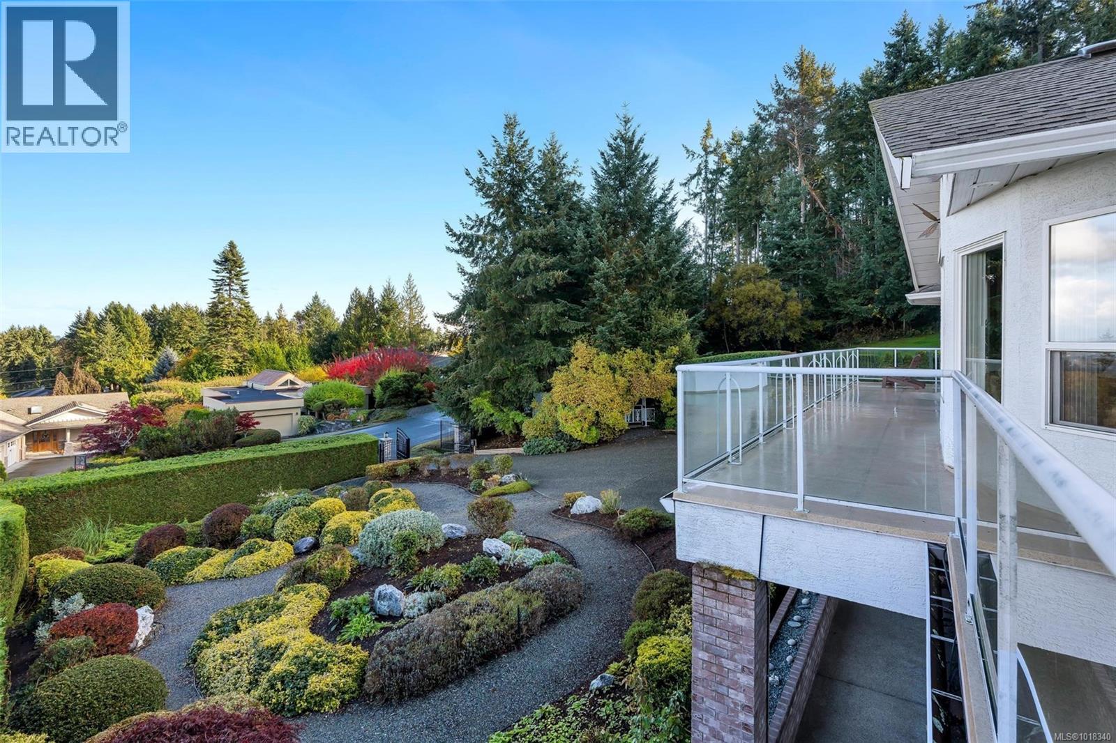 2446 Liggett Rd, Mill Bay