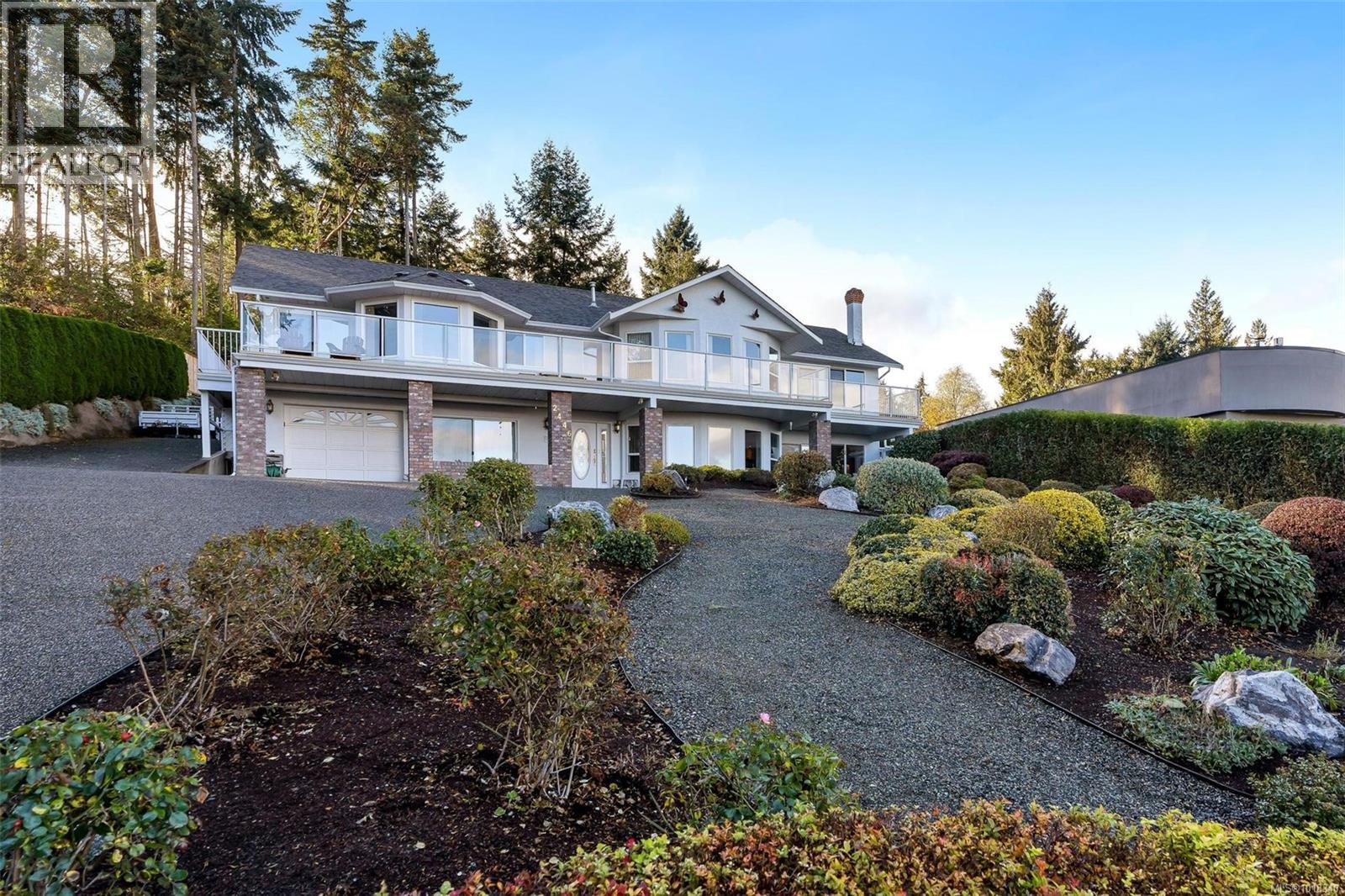 2446 Liggett Rd, Mill Bay