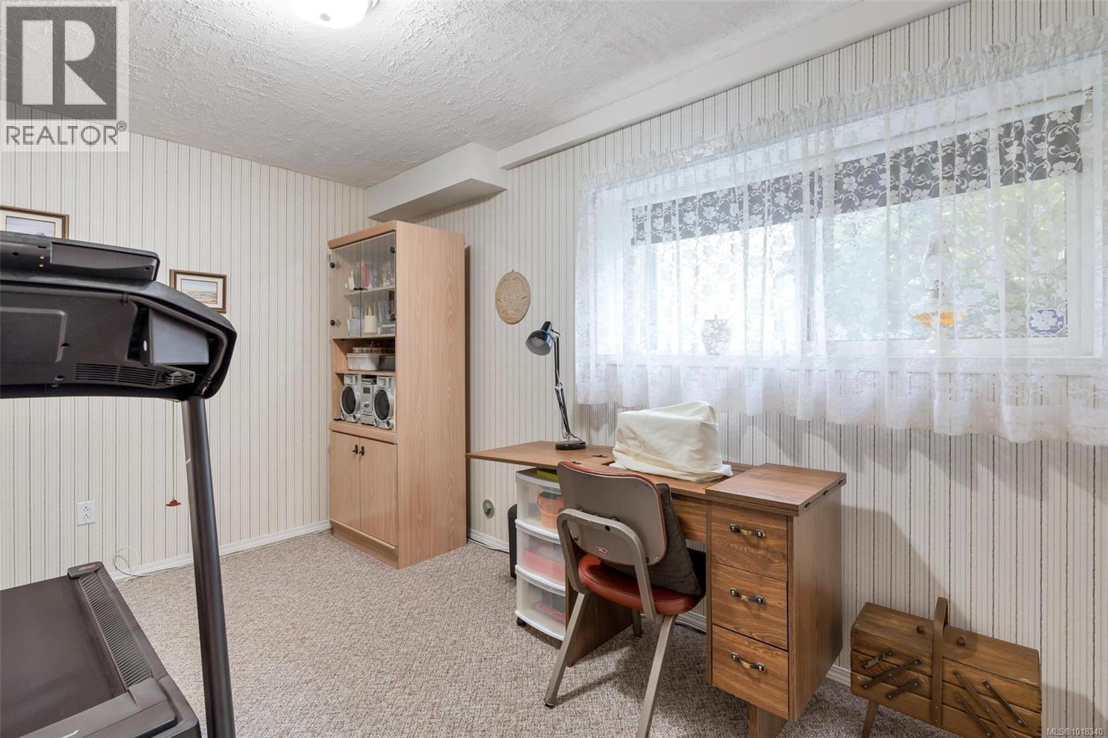 2446 Liggett Rd, Mill Bay