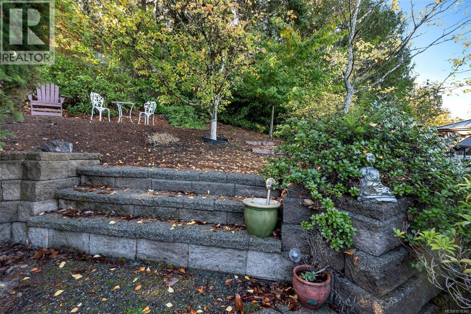 2446 Liggett Rd, Mill Bay