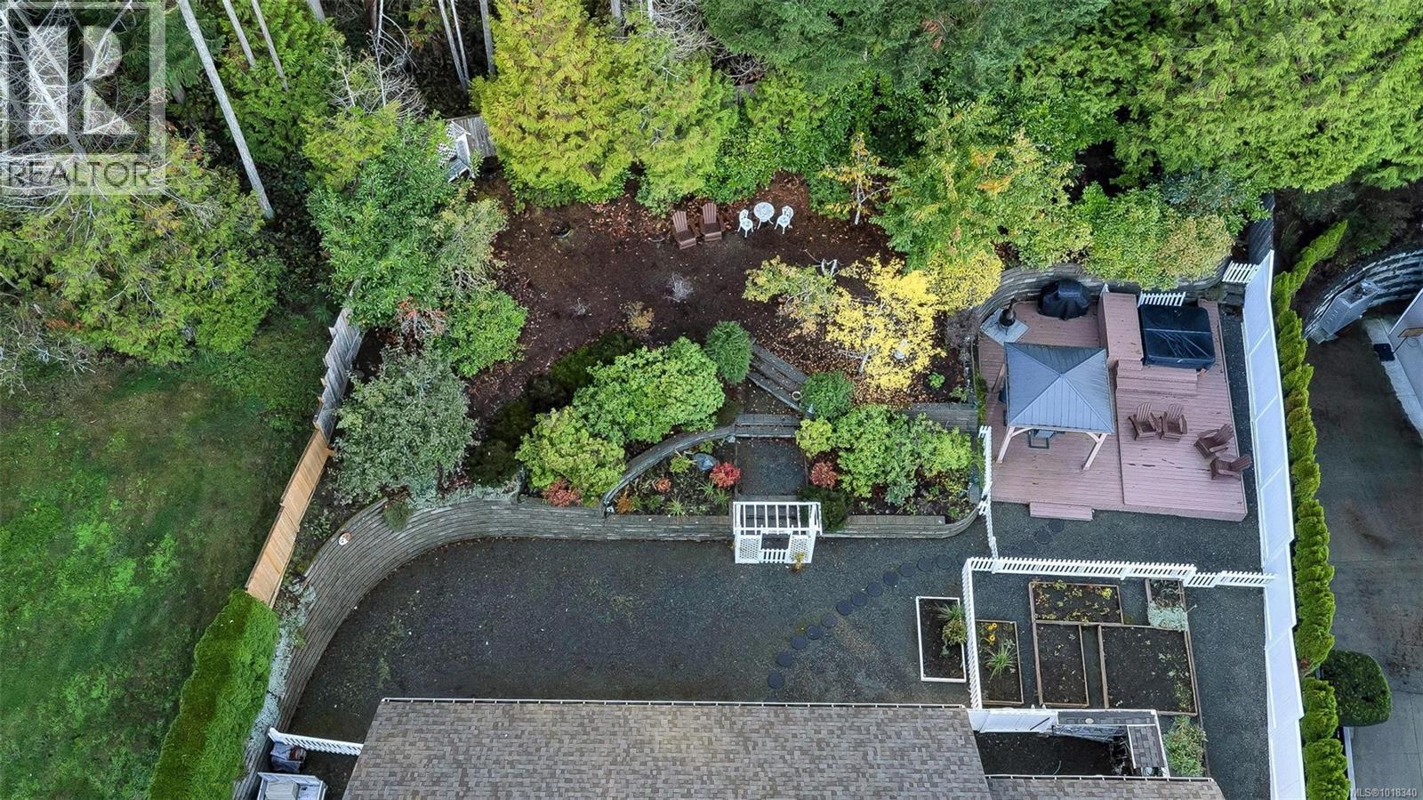 2446 Liggett Rd, Mill Bay