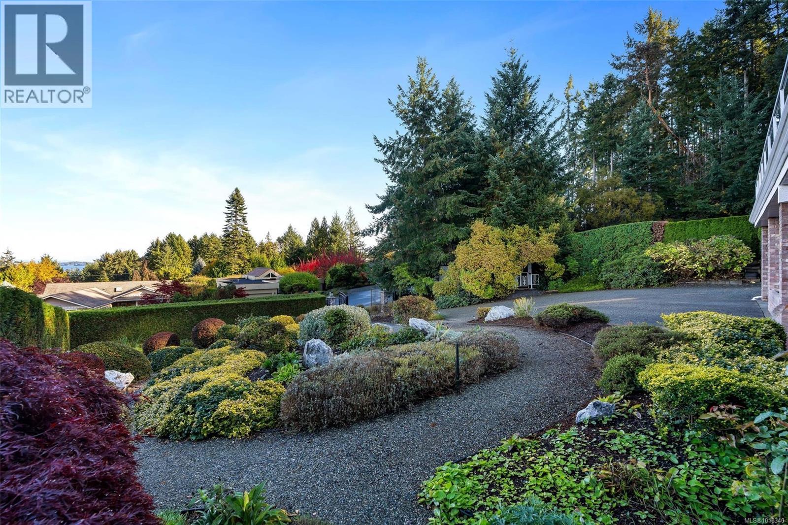 2446 Liggett Rd, Mill Bay