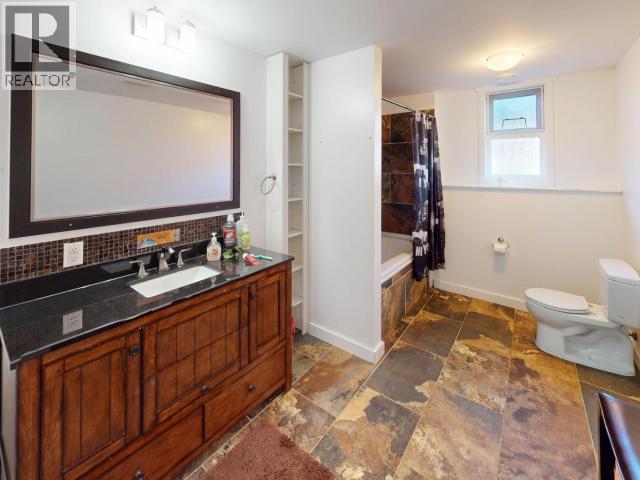 4880 SANDERSON ROAD, Texada Island