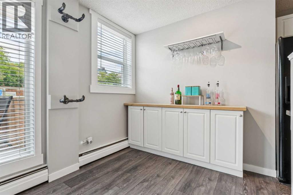 Single Family House for Sale in    Avenue SW Sunalta Calgary 