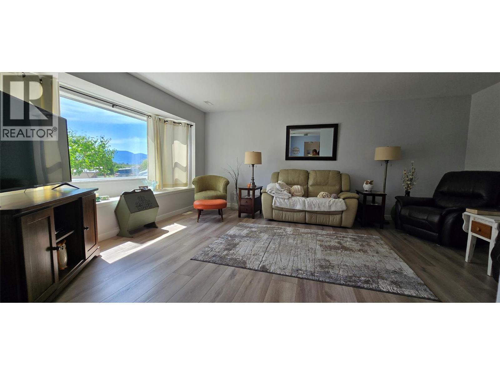 9517 62 Avenue, Osoyoos