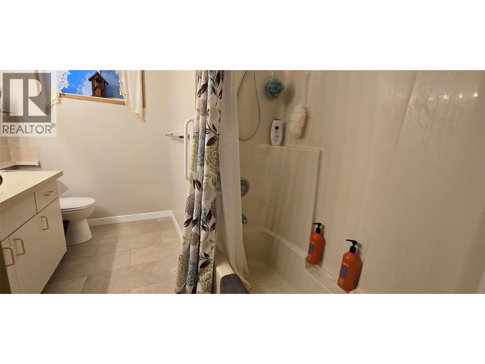 9517 62 Avenue, Osoyoos