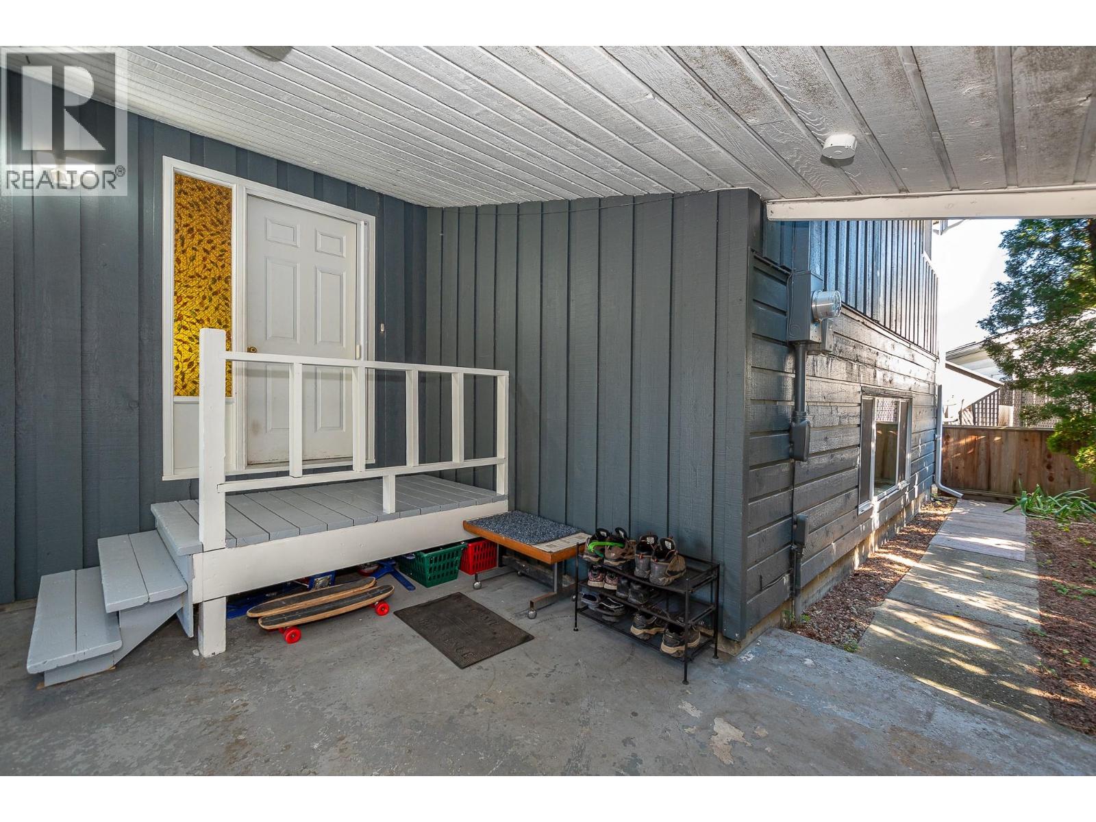 602 Maple Street, Sicamous