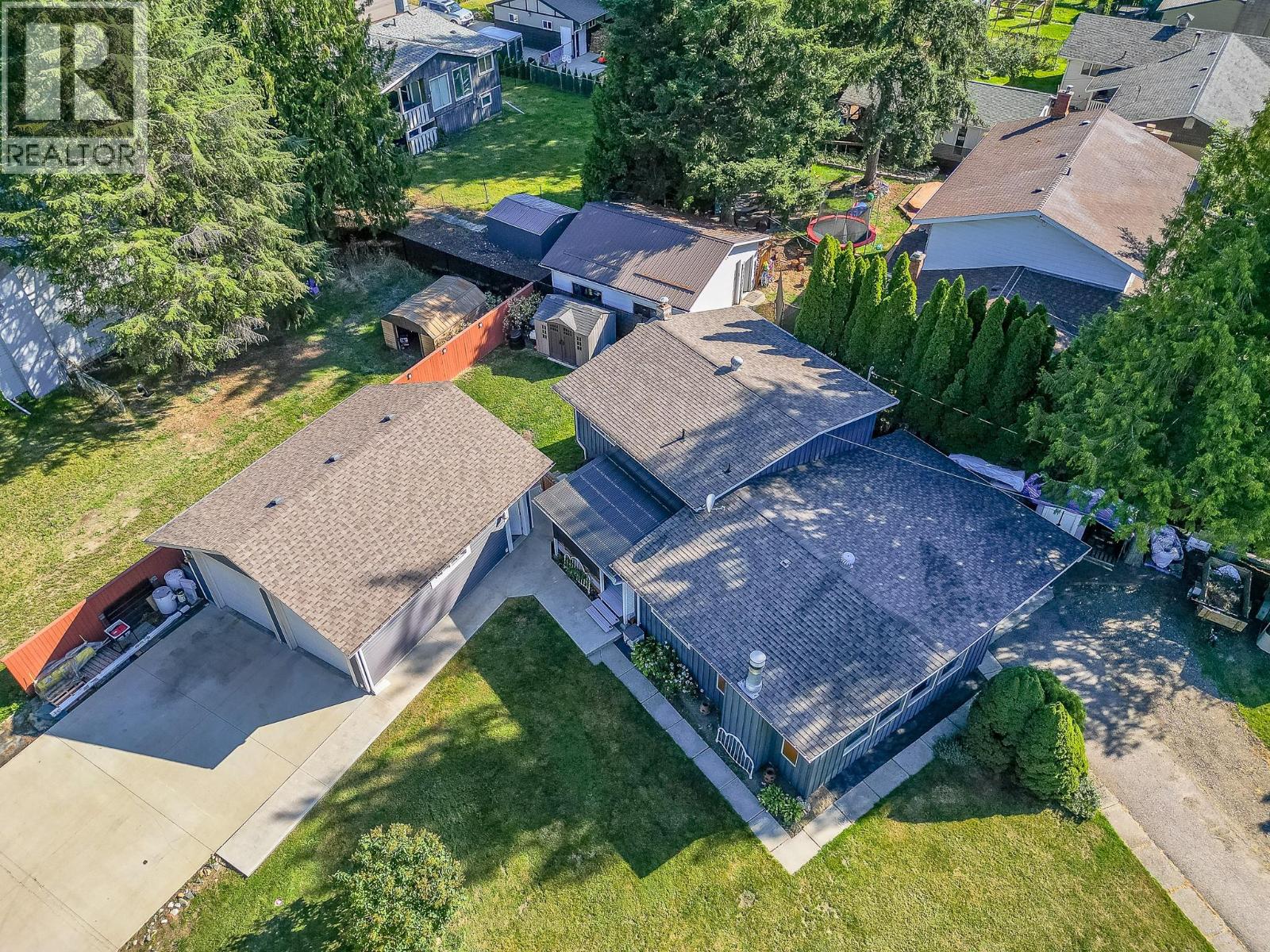 602 Maple Street, Sicamous