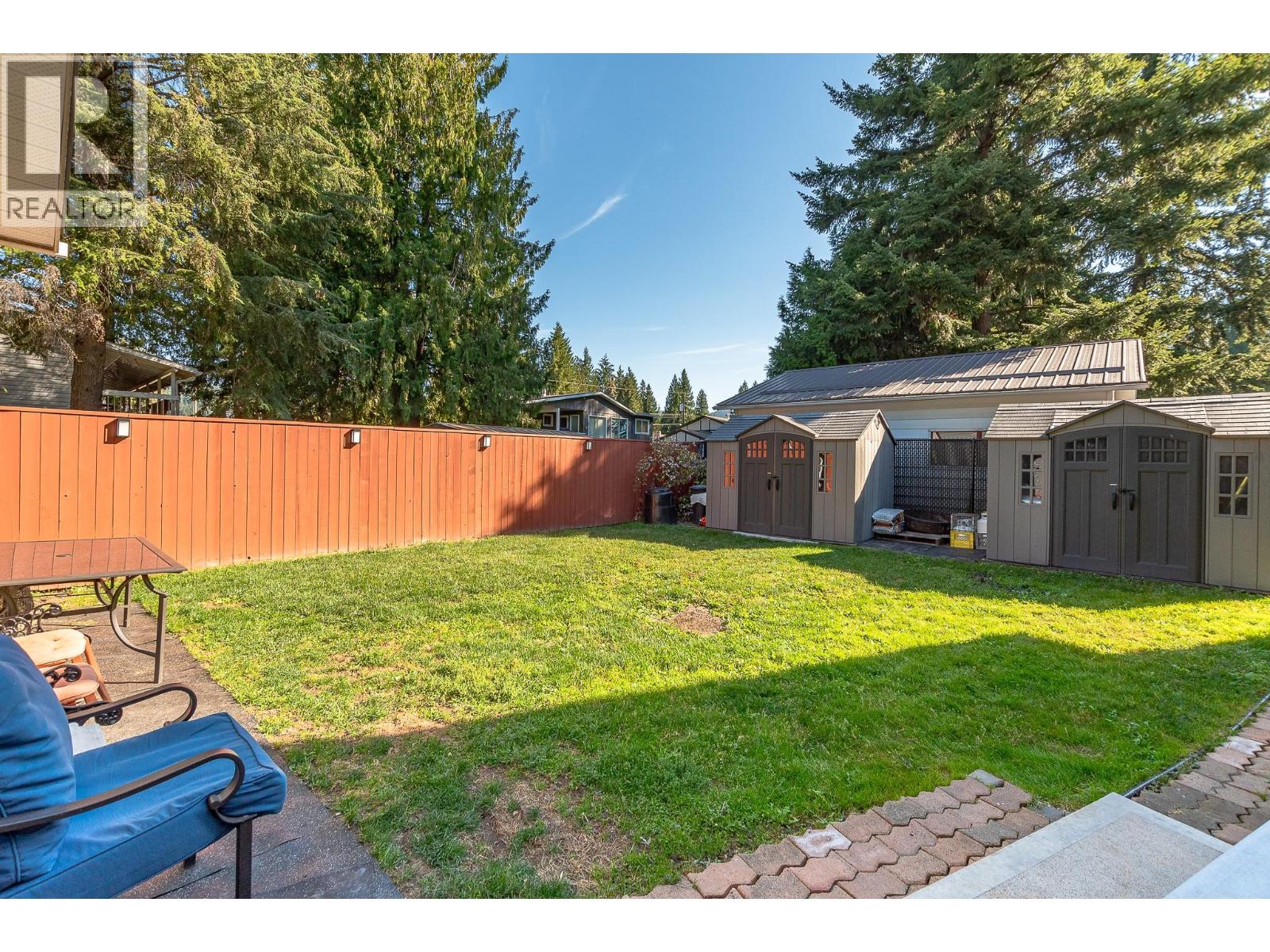 602 Maple Street, Sicamous