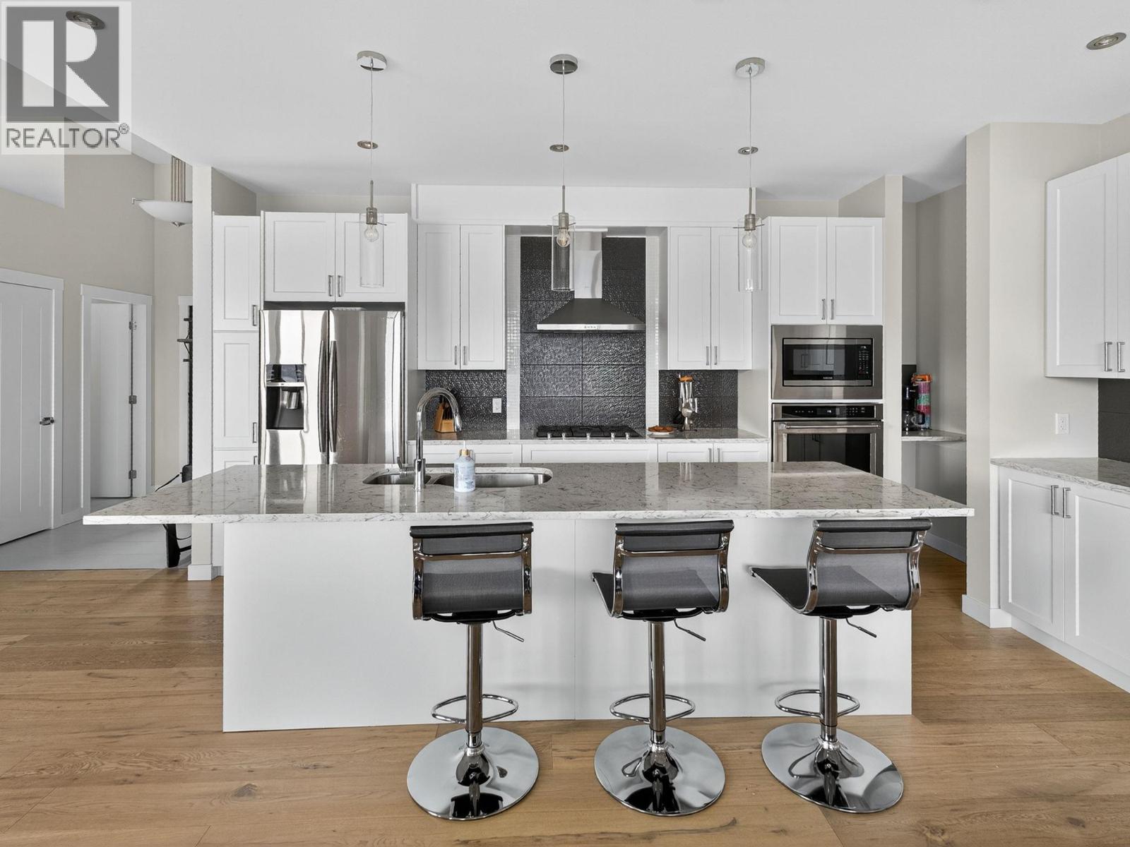  1534 Gregory Road, West Kelowna