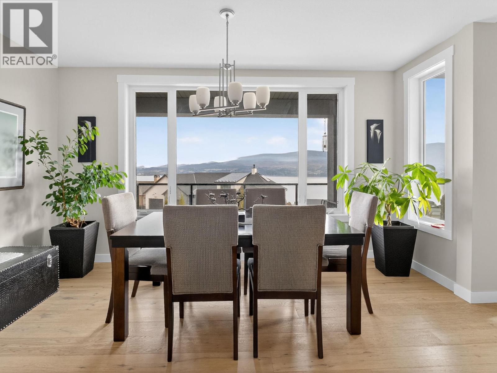  1534 Gregory Road, West Kelowna