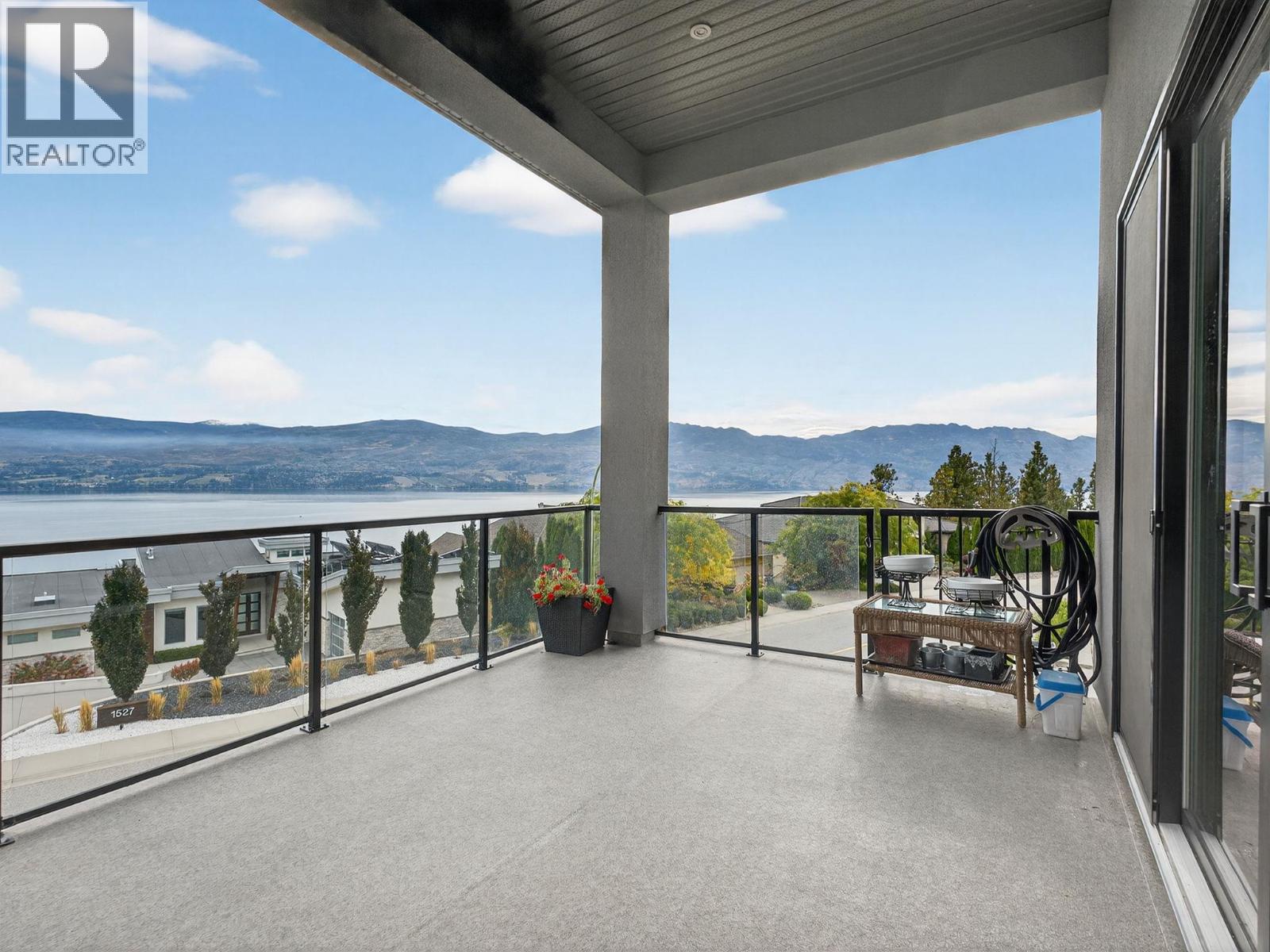  1534 Gregory Road, West Kelowna