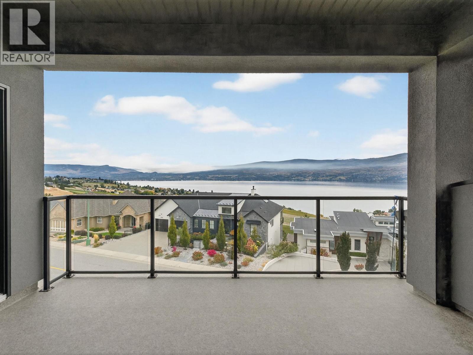  1534 Gregory Road, West Kelowna