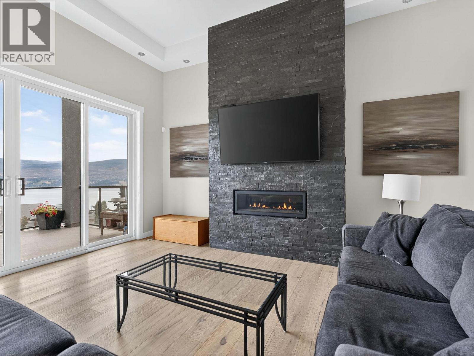  1534 Gregory Road, West Kelowna