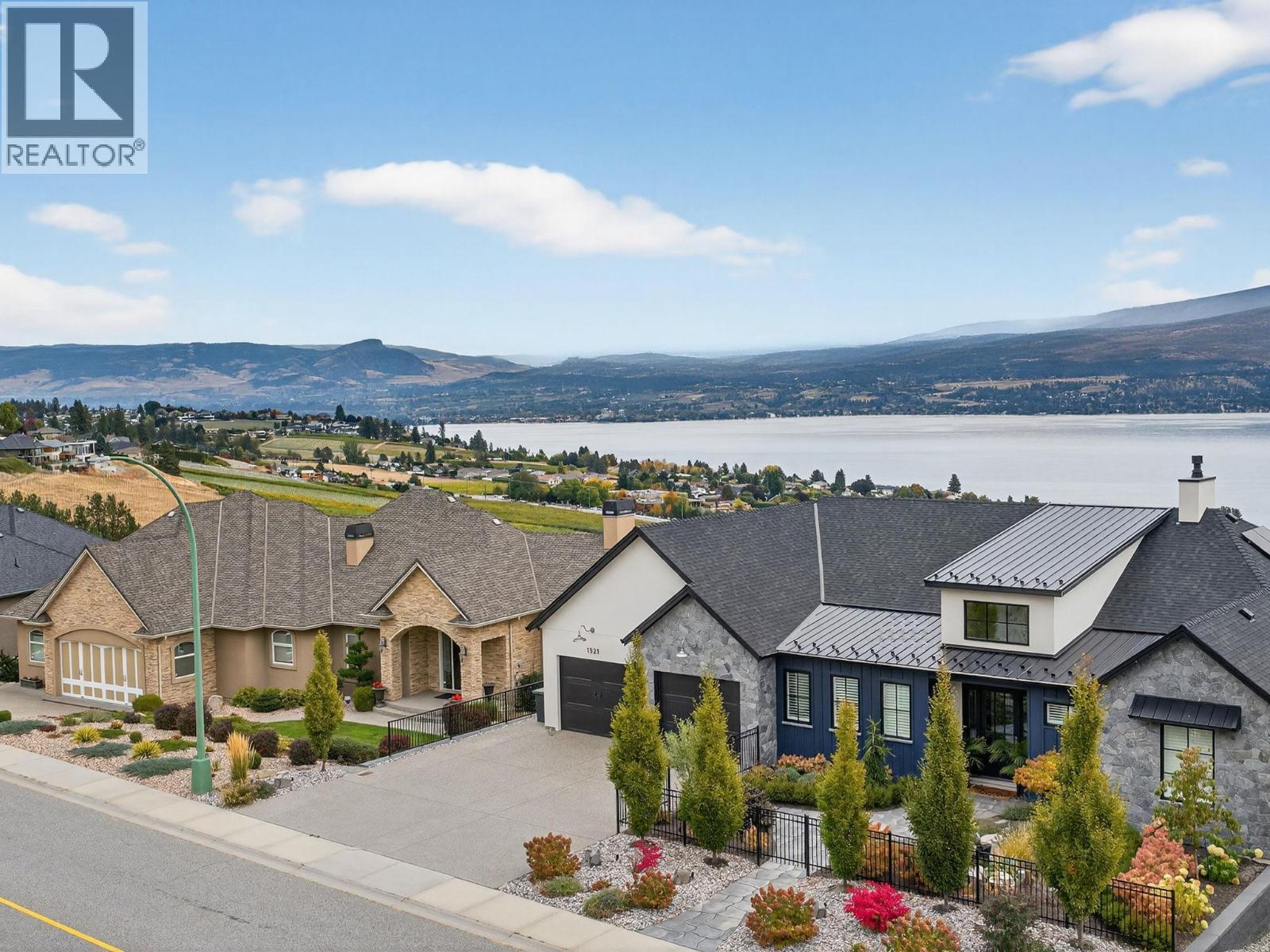  1534 Gregory Road, West Kelowna