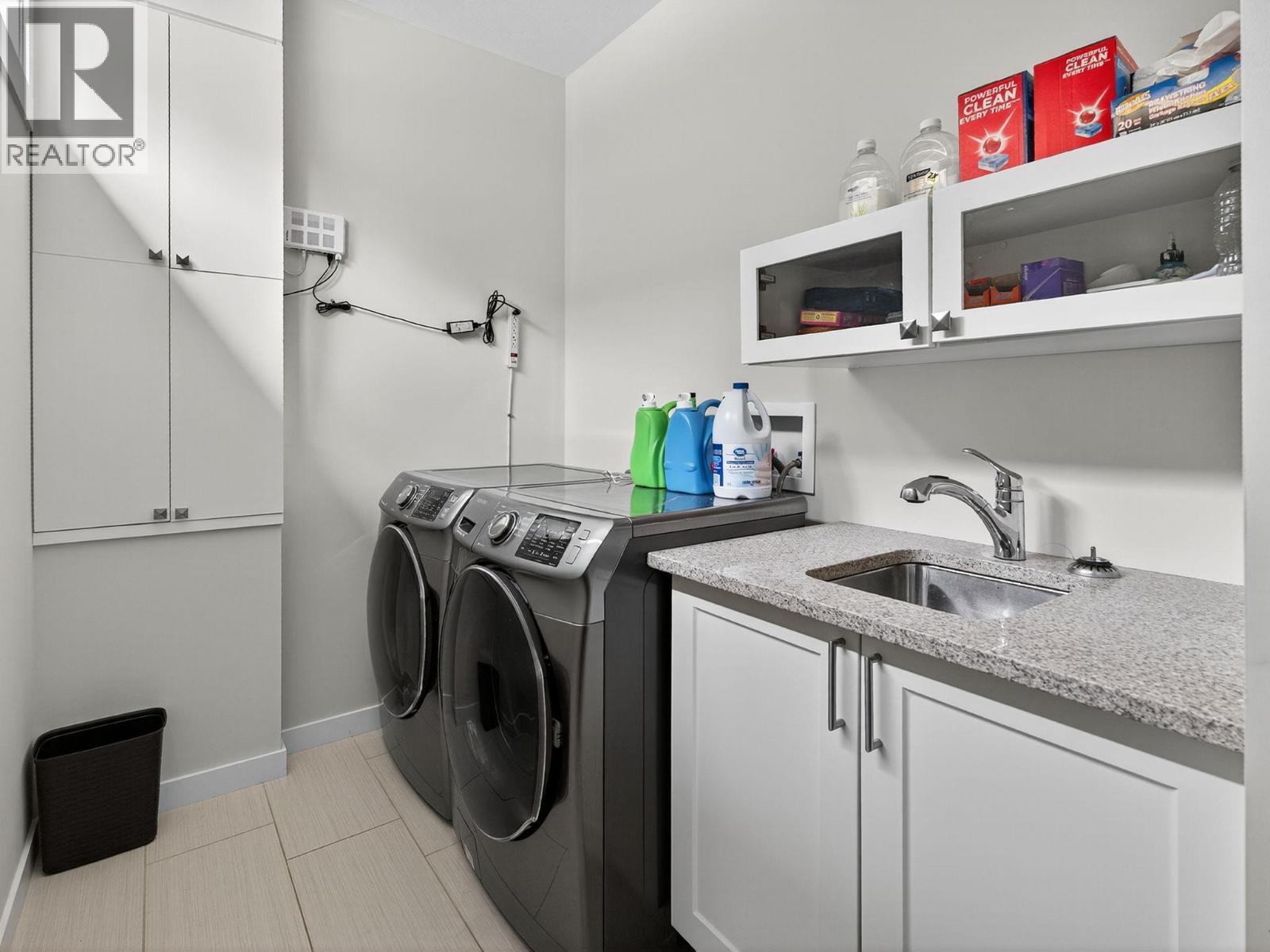  1534 Gregory Road, West Kelowna