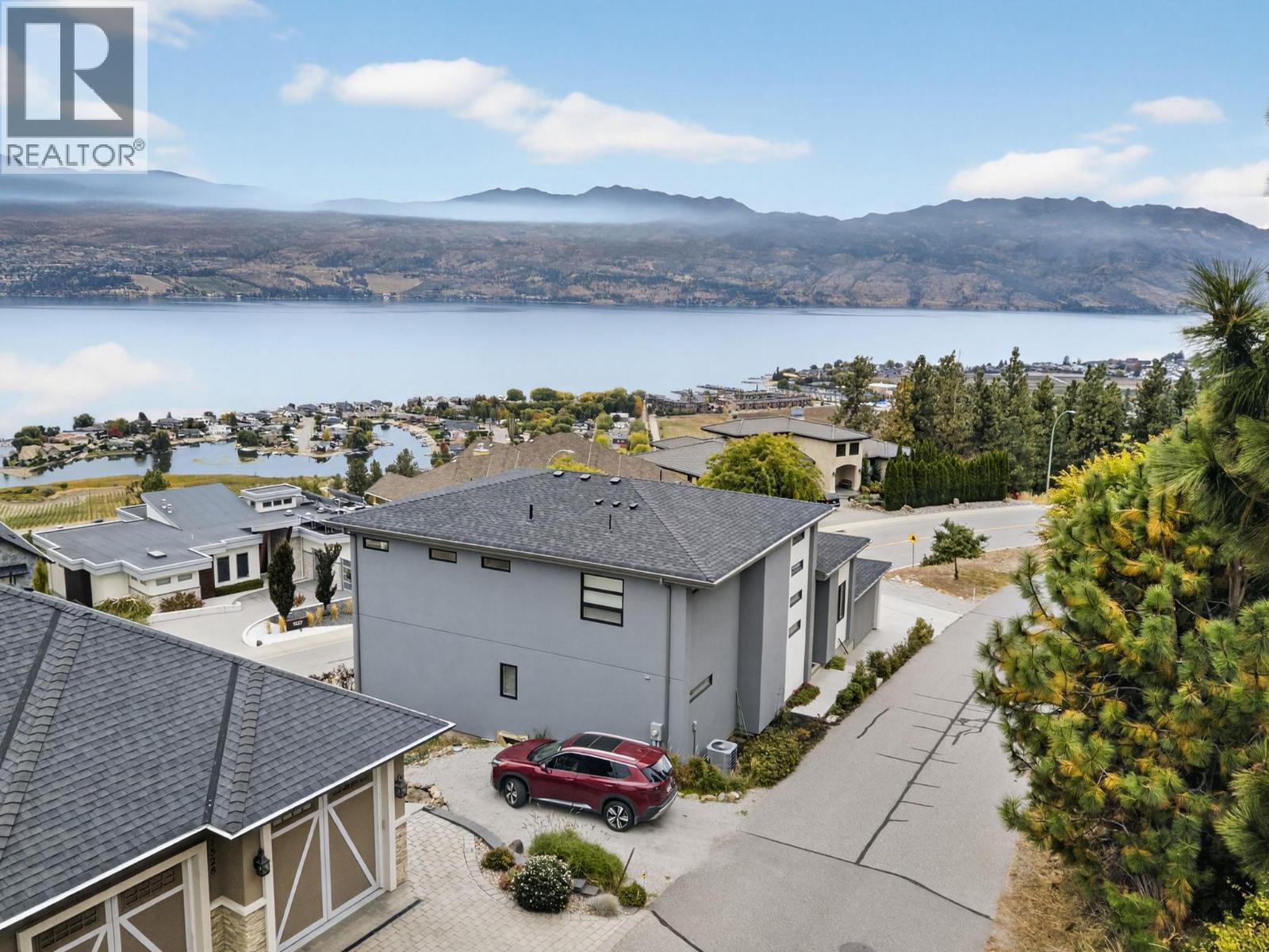  1534 Gregory Road, West Kelowna