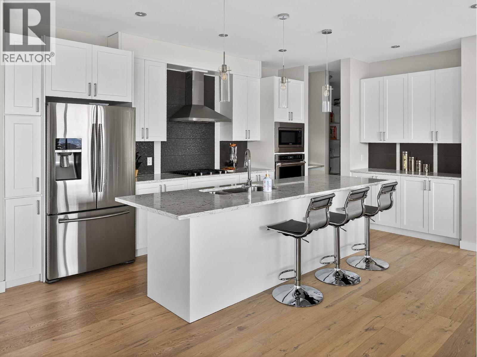  1534 Gregory Road, West Kelowna