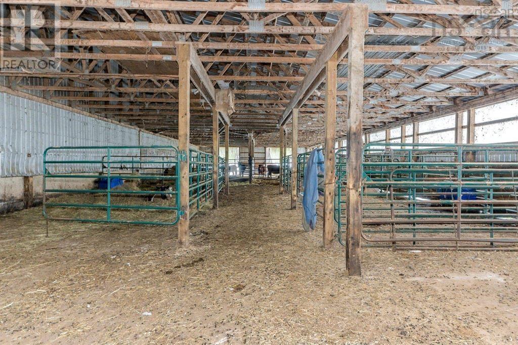 Property 21 of 48 of 894 Morden Road