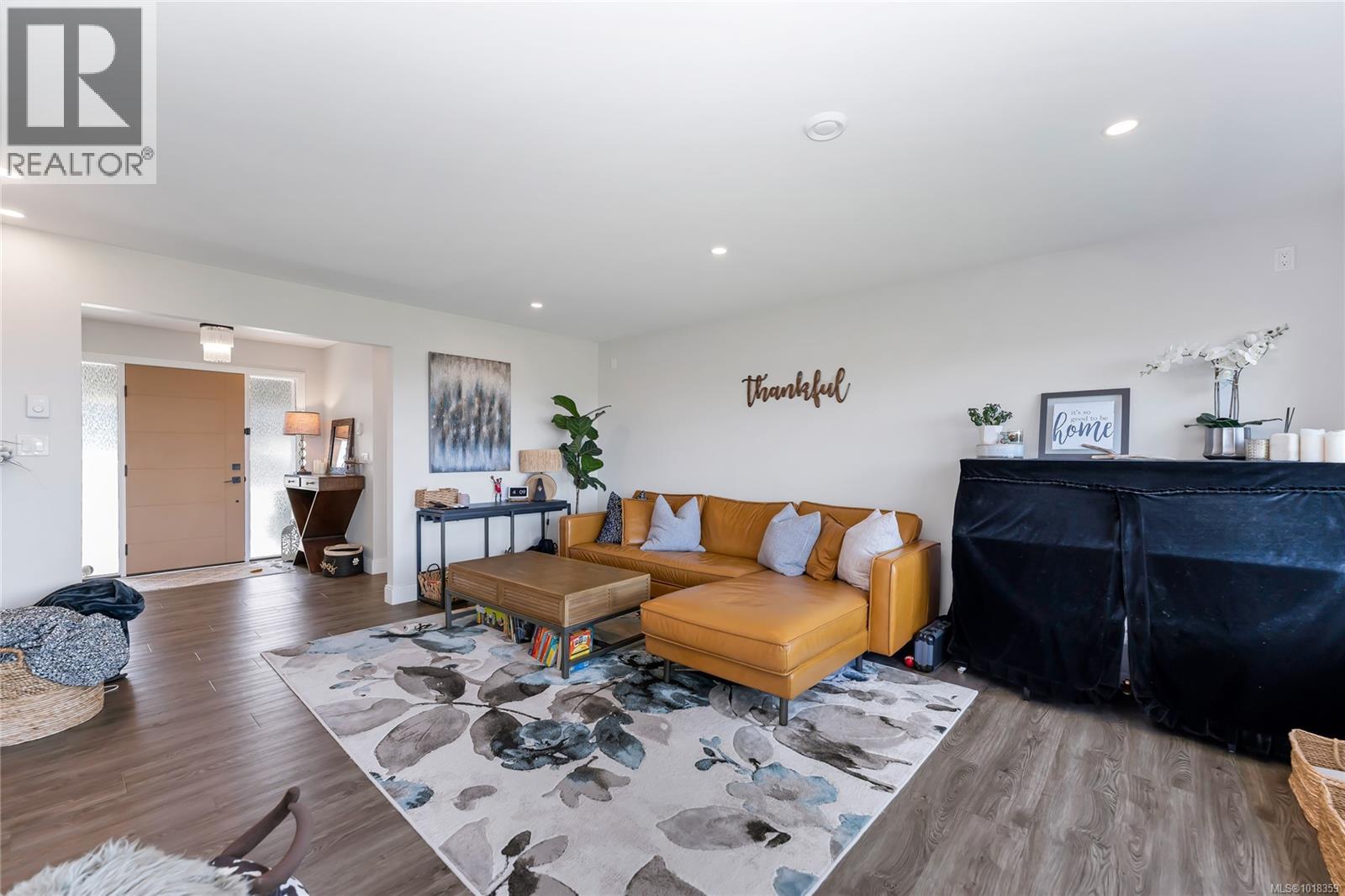  972 Seapearl Place, Saanich