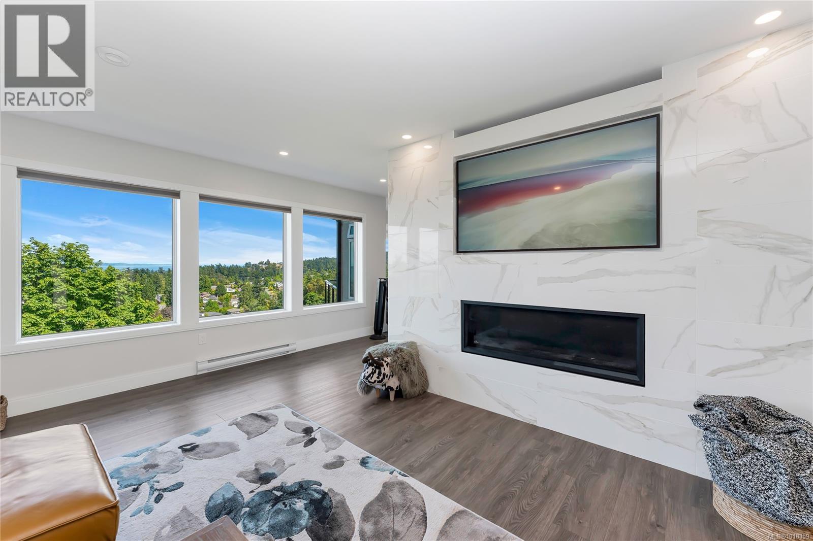  972 Seapearl Place, Saanich