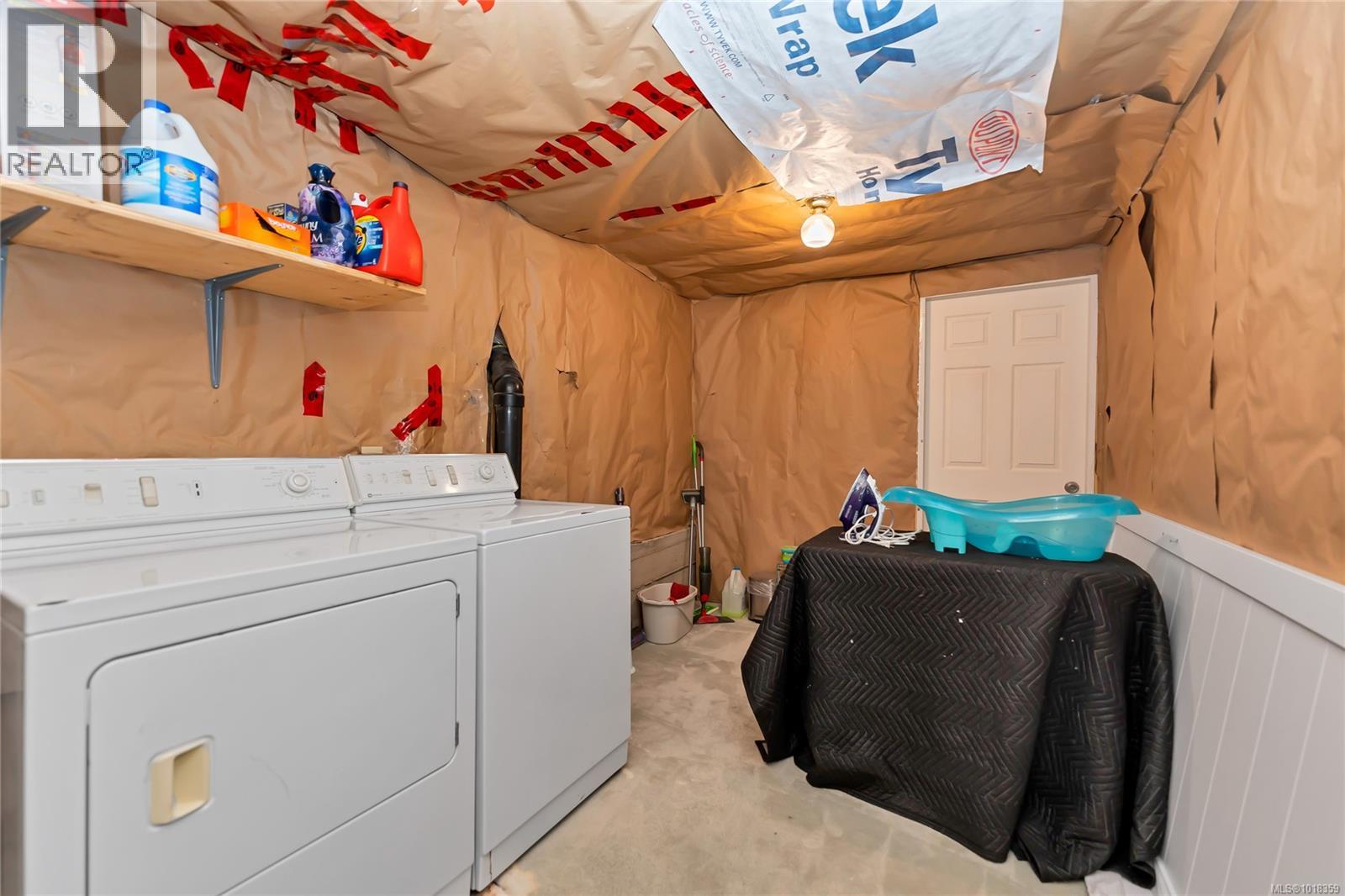  972 Seapearl Place, Saanich