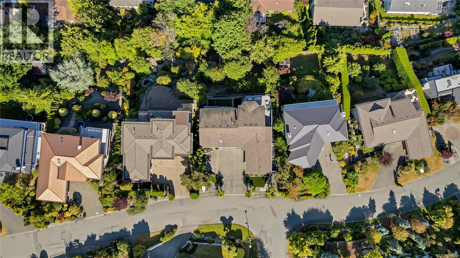  972 Seapearl Place, Saanich