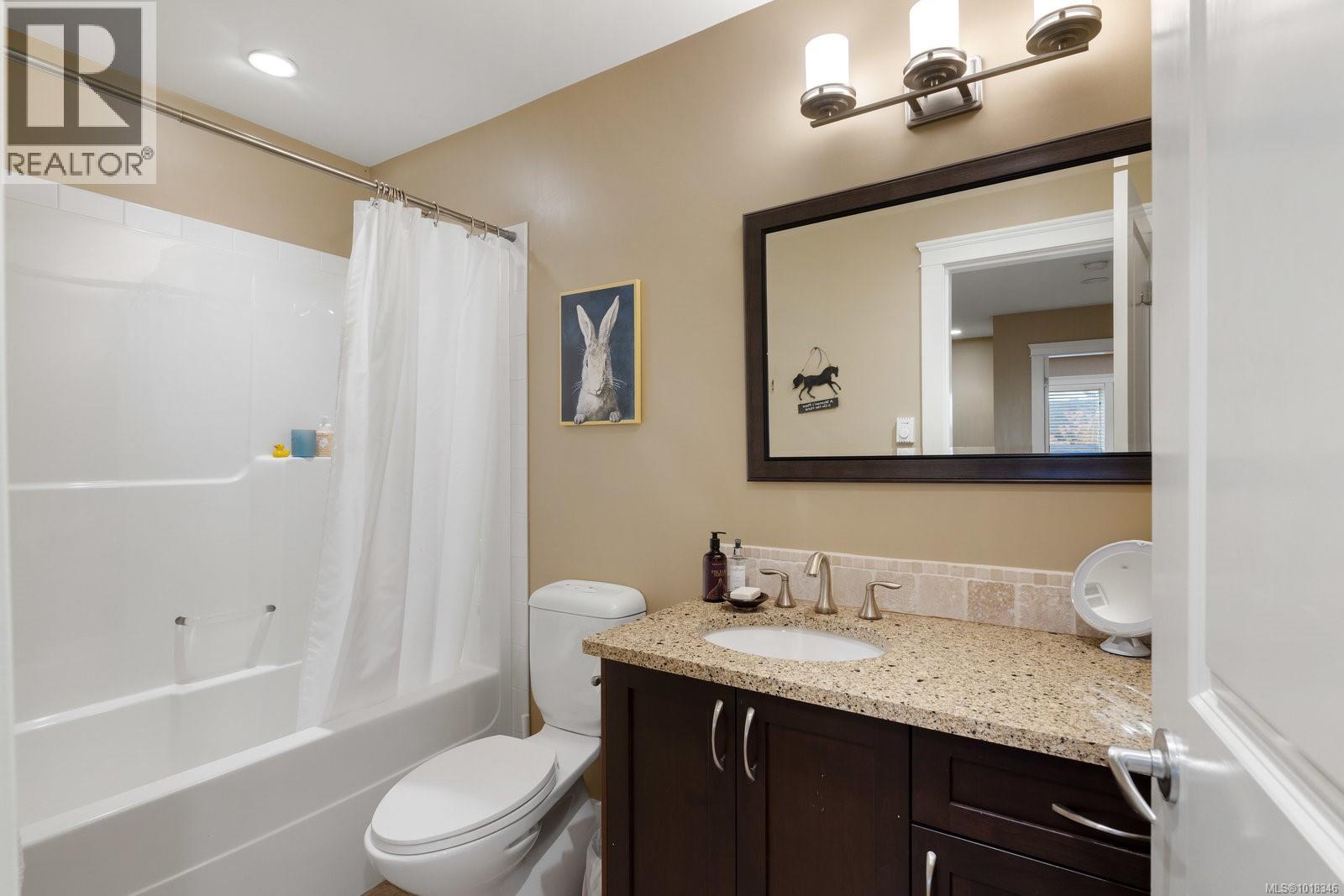  2324 Malaview Avenue, Sidney