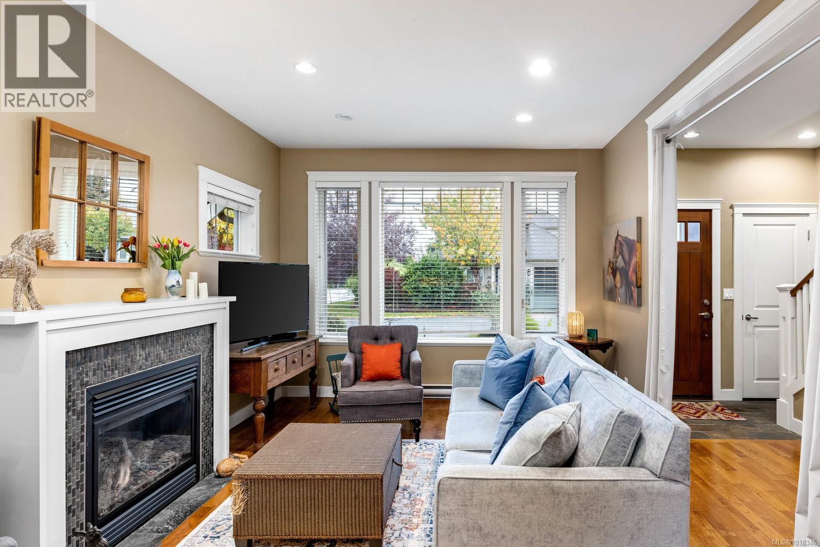  2324 Malaview Avenue, Sidney