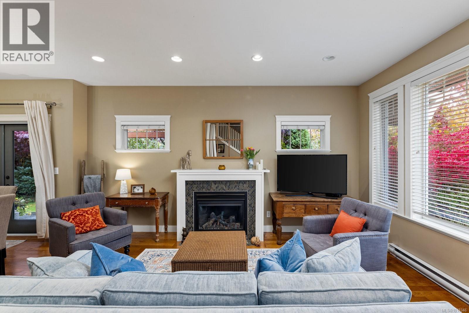  2324 Malaview Avenue, Sidney