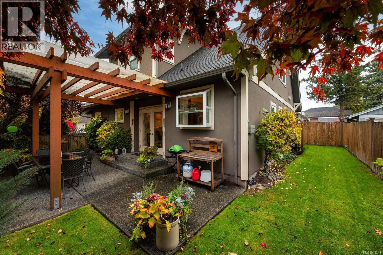  2324 Malaview Avenue, Sidney