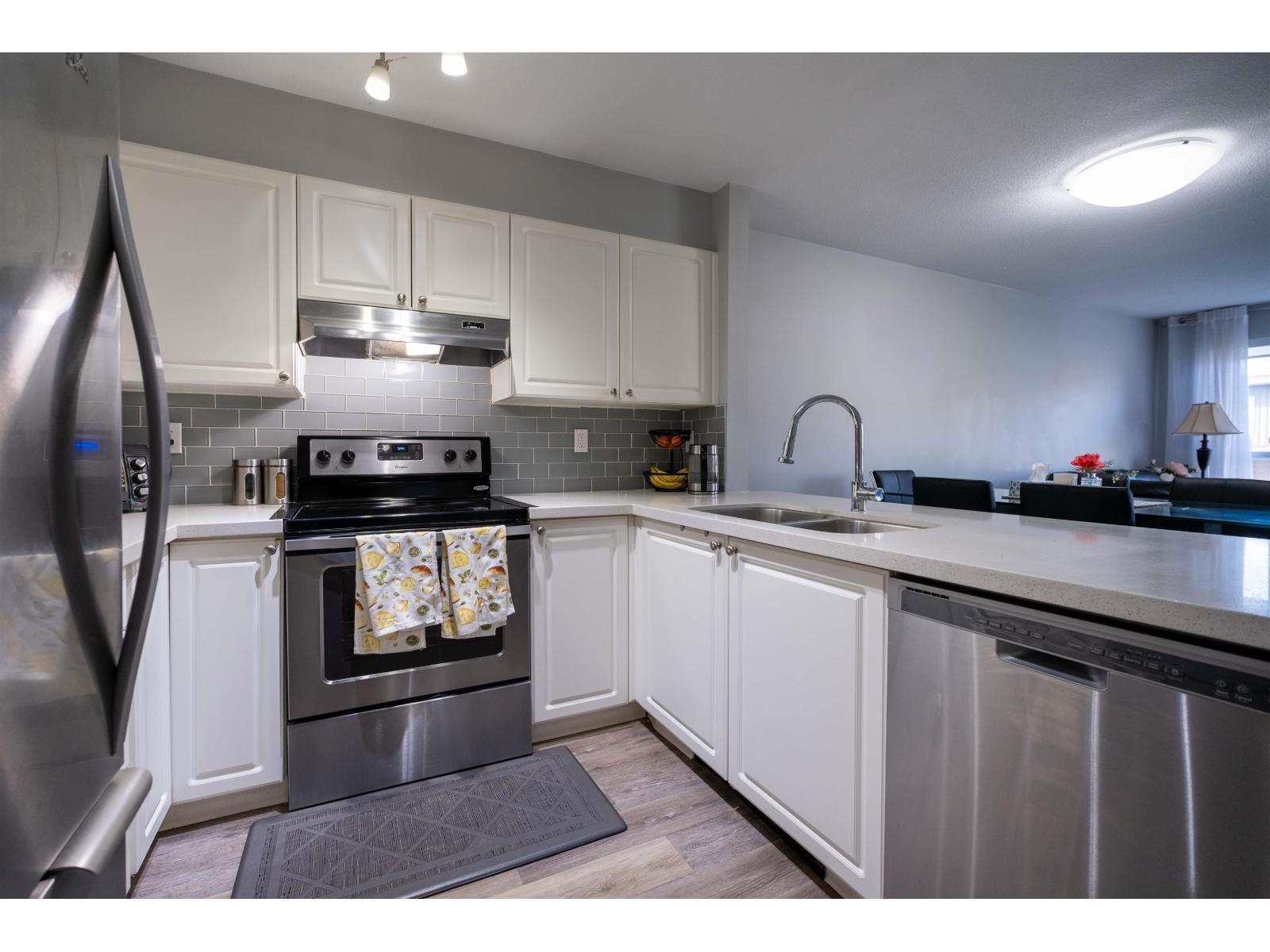 305 13733 74 Avenue - photo 2