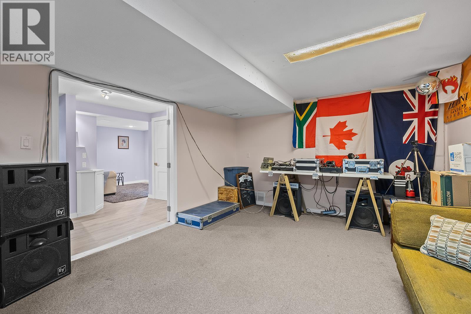 2420 BOUCHERIE ROAD - 32